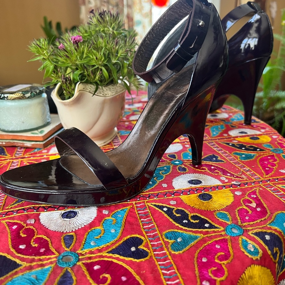 Versace 37.5 Patent Leather Ankle Strap Heels Eggplant Shaped Heel Italy
